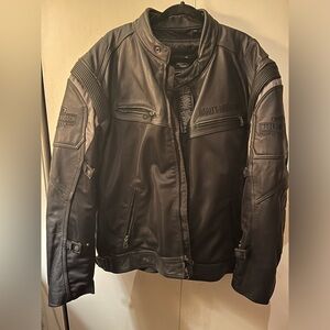 Men’s leather Harley jacket never worn two extra large